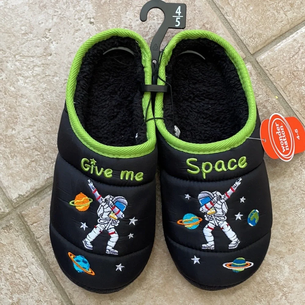 wonder nation Boys Astronaut Space Slippers